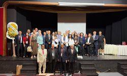 Kutlu Parti İzmir'de kongre heyecanı! Osman Serkan Çağlasa güven tazeledi
