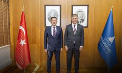 2024'te rakiptiler şimdi aynı partideler! Hamza Dağ'dan Cemil Tugay'a ziyaret