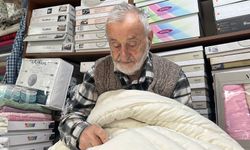 92 yaşında hala iğne iplik elinde! Sapanca’nın “Yastıkçı Dede”si mesleğini bırakmıyor