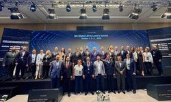 İzmir’de Dijital CEO ve Liderler Zirvesi  başladı! 300’den fazla yönetici bir arada