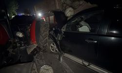Traktör tarladan yola çıktı, kaza zinciri yaşandı! 4 yaralı