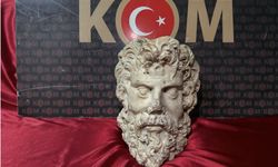 İzmir'de 2 bin yıllık Zeus heykelinin başı ele geçirildi! 3 şüpheli tutuklandı