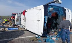 Son dakika! Manisa'da yolcu otobüsü ile tır çarpıştı: 11 kişi hayatını kaybetti, çok sayıda yaralı var