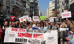 Basın emekçileri seslerini İzmir’de yükseltti! “Özgür basın susturulamaz”