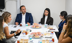 Başkan Eşki öğrencileri ziyaret etti! Öğrencilerin taleplerini dinledi