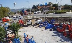 Bayındır’da korkutan kaza: Kadın kamyonetin altında kalmaktan son anda kurtuldu
