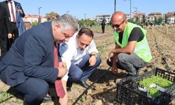 Bornova'da başladı başka bir ile örnek oldu: Buraya 'bıyıklılar giremiyor'