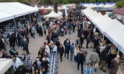 Bornova’da Manisa’nın yöresel ürünleri ve geleneksel lezzetleri sergilendi