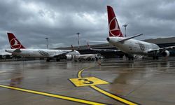İstanbul’a gidecek iki uçak Çanakkale’ye indi: Yolcuların bekleyişi sürüyor