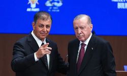 AK Parti'ye katılan Cemil Tugay "kimsesizlerin kimsesi" sözlerine açıklık getirdi: "Hayırlı olsun hepimize"