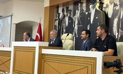 Çiğli’de gözlerin çevrildiği meclis toplanamadı! Başkan Yıldız’ın AK Parti’ye geçişi sonrası ilk oturum ertelendi