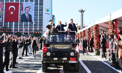 Cumhuriyet'in kuruluşunda 103. yıl coşkusu! İzmir kırmızya bürünecek