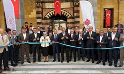 Depremde ağır hasar görmüştü! Gaziantep’in tarihi camisi yeniden açıldı