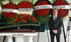 Engin Altan Düzyatan’ın acı günü: Babası Mevlan Düzyatan İzmir'de son yolculuğuna uğurlandı