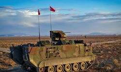 Türkiye’nin ilk elektrikli zırhlı personel taşıyıcısı E-ZPT’den 3 araç daha teslim edildi