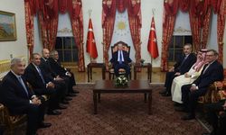 Dolmabahçe'de diplomasi trafiği! Erdoğan, 7 ülkenin temsilcileriyle bir araya geldi