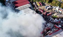 Yediemin deposunda yangın! İtfaiye ekipleri seferber oldu