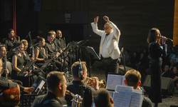 Gaziemir’de yeni sezon konserle başladı! İki usta sanatçının eserleri seslendirildi