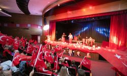Güzelbahçe’de 29 Ekim coşkusu! Cumhuriyet yürüyüşü ve konser aynı gecede buluştu
