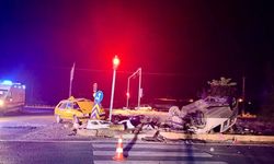 İki araç çarpıştı: 3'ü ağır 7 kişi yaralandı, aralarında 7 aylık bebek de var