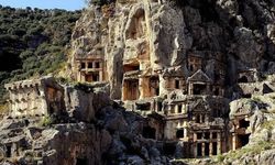 Anadolu Mitolojisinde Kutsal Dağlar ve Kaya Tapınakları