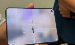 iPhone Duo’da ekran krizi iddiası! Kullanıcılar saatler içinde kırıldığını söyledi