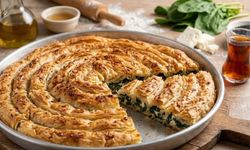 Selanik usulü ıspanaklı böreğin sırrı ortaya çıktı! Çıtır çıtır olması için bu yöntemi deneyin