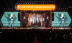 İzmir Kültür Yolu Festivali’nde Derya Uluğ rüzgarı esti!