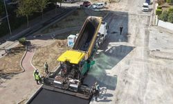 İzmir’de iki bölgede yol seferberliği! Asfalt çalışmaları hızlandı