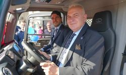 Karluna’nın ürettiği ilk elektrikli araç İAOSB’ye armağan edildi!