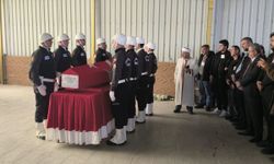 Polis Memuru Hakan Göçmez’e memleketinde hüzünlü veda! Ailesi ayakta durmakta güçlük çekti
