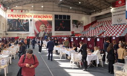 14 bin 670 avukat sandık başında! Sefa Yılmaz sonrası İzmir Barosu’nda yeni başkan kim olacak?