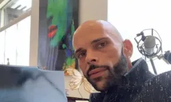 Ünlü şarkıcı evindeki havuzda ölü bulundu! Mavi ip dikkat çekti