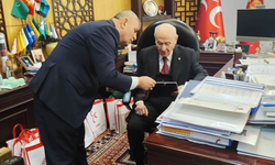 MHP İzmir İl Başkanı Şahin’den Bahçeli’ye ziyaret! İzmir’deki teşkilat çalışmalarını anlattı