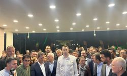 İzmir’de Cemil Tugay eylemleri! Barikatlar aşıldı siyah karanfil bırakıldı