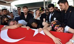 Şehit edilen komiser yardımcısı Selim Sarıkaya, gözyaşlarıyla son yolculuğuna uğurlandı