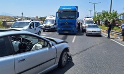 İzmir-Ankara kara yolunda zincirleme trafik kazası: 2 kişi yaralandı