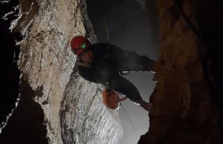 Türkiye'nin en derin 10. mağarası haritalandı