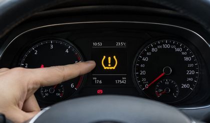 Gösterge panelindeki bu işareti görmezden gelmeyin! Yaz sıcakları aracınızı da etkiliyor:Yola çıkmadan önce kontrol edin