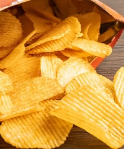Marketten aldığınız cipsi iade edin! Cips yediğinizde ahşap parçası bulabilirsiniz!