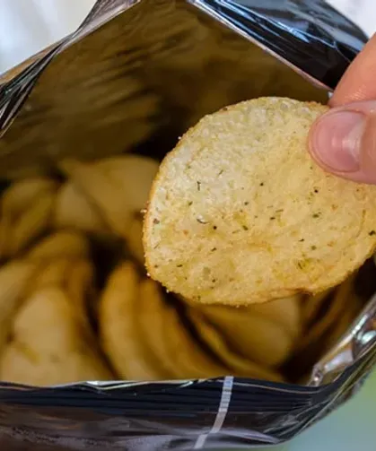 Cips paketlerinin yarısı neden boş? Cips paketlerindeki ‘boşluğun’ sırrı çözüldü