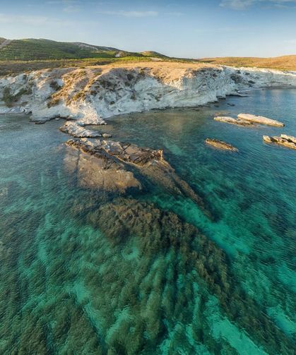 Çeşme'nin ücretsiz cenneti: İşletme yok, tesis yok! Kalabalıktan kaçanlar arabaya atlayıp soluğu burada alıyor