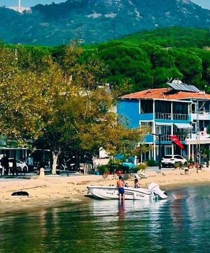 Kazdağları’ndan denize bakan o adres! Resmen Alplerle yarışıyor: Denize açılan sokaklarıyla Marmara'nın en güzel köyü