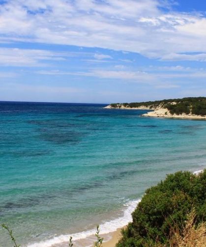 Ne Çeşme ne de Foça! Ege'nin saklı cenneti göreni büyülüyor: Turkuaz deniziyle adeta Maldivler'i andırıyor