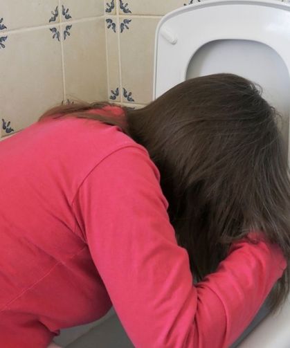 Kendini kusturmaya çalışırken yanlışlıkla yuttu! 13 santimetrelik cisim ameliyatla çıkarıldı