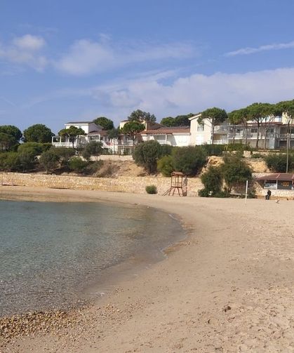 Çeşme'de ücretsiz girişi, Mavi Bayraklı, sığ ve berrak deniziyle ailelerin favorisi! Hem ekonomik hem huzur dolu tatil