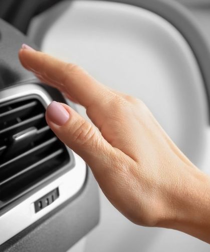 Otomobilinizin klimasından kötü koku geliyorsa sebebi bu olabilir!