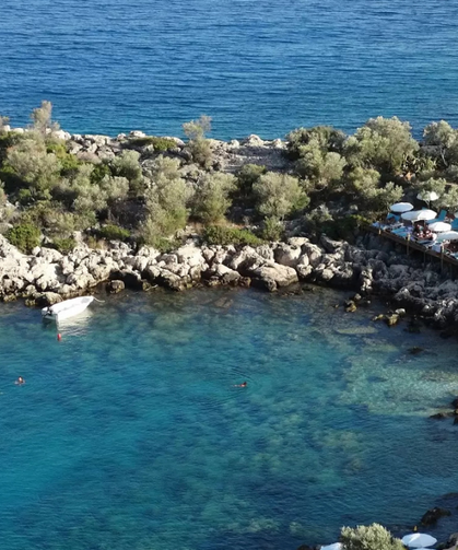 Giden bir daha gitmek istiyor! Çarşaf gibi denize ücretsiz giriş ve onlarca su sporu olanağı