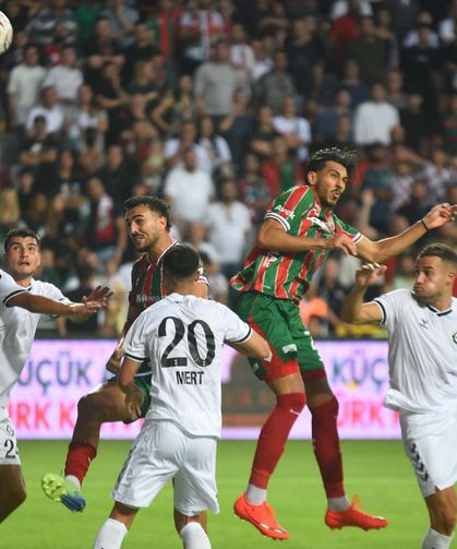 Karşıyaka ilk 3 haftada galibiyetle tanışamadı! Taraftarlardan takıma çağrı gecikmedi