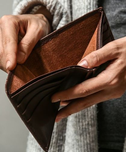 Orijinal deri nasıl anlaşılır? Meğer anlamak çok kolaymış: İşte gerçek deriyi ayırt etmenin en zararsız yolları